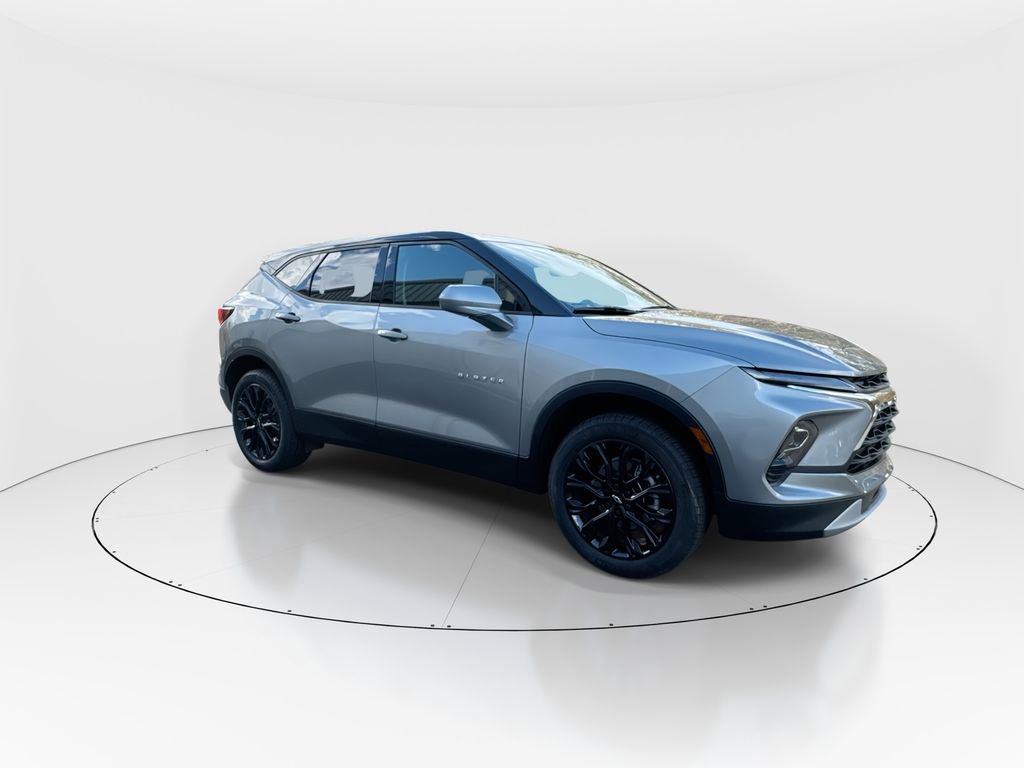 New 2026 Chevrolet Blazer LT FWD image 2