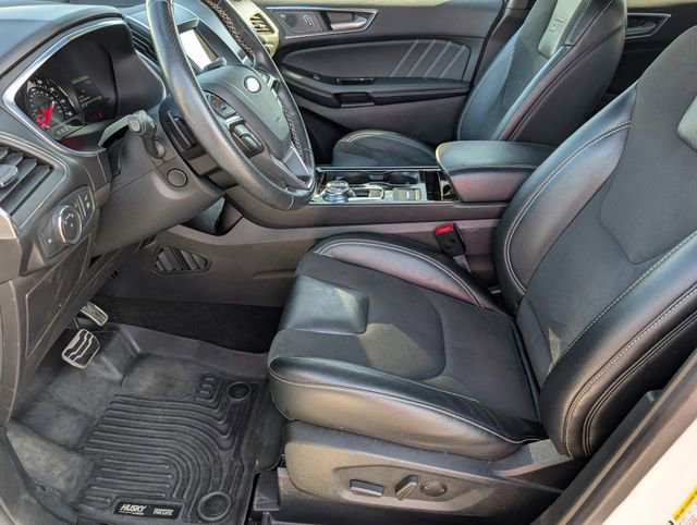 Used 2020 Ford Edge ST image 15