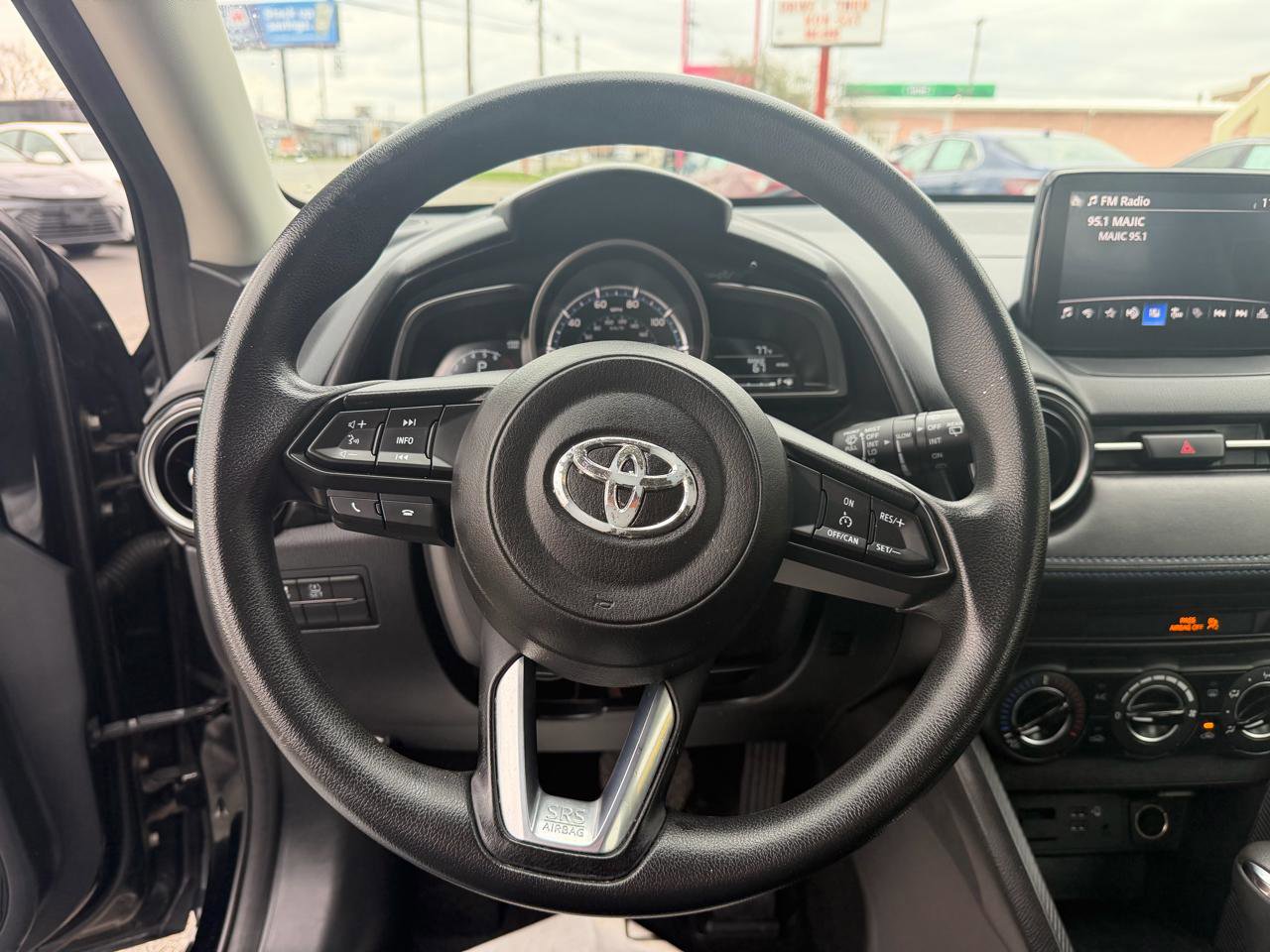 Used 2020 Toyota Yaris LE FWD image 16