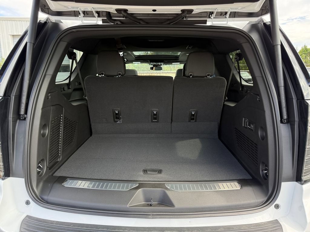 New 2026 Chevrolet Suburban RST w/ RST Capability Package AWD/4WD image 27