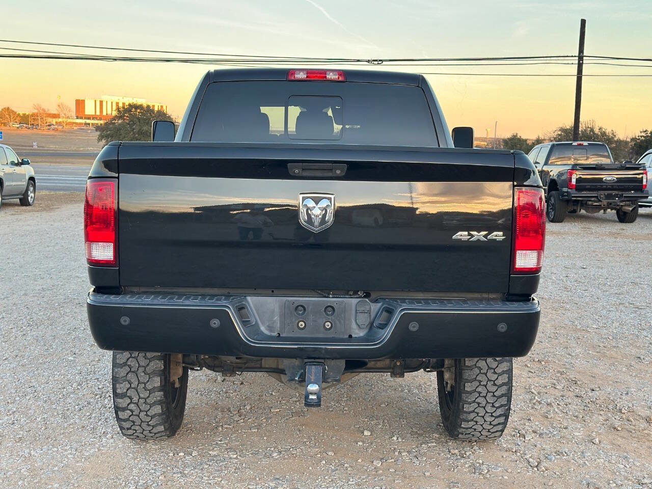 Used 2016 RAM 2500 Big Horn w/ Black Appearance Group image 4