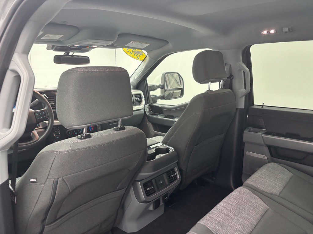Used 2023 Ford F250 XLT w/ XLT Premium Package AWD/4WD image 35