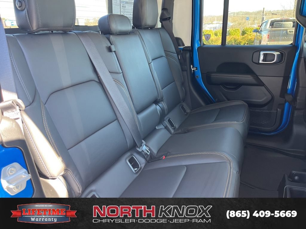 New 2026 Jeep Gladiator Sport AWD/4WD image 23