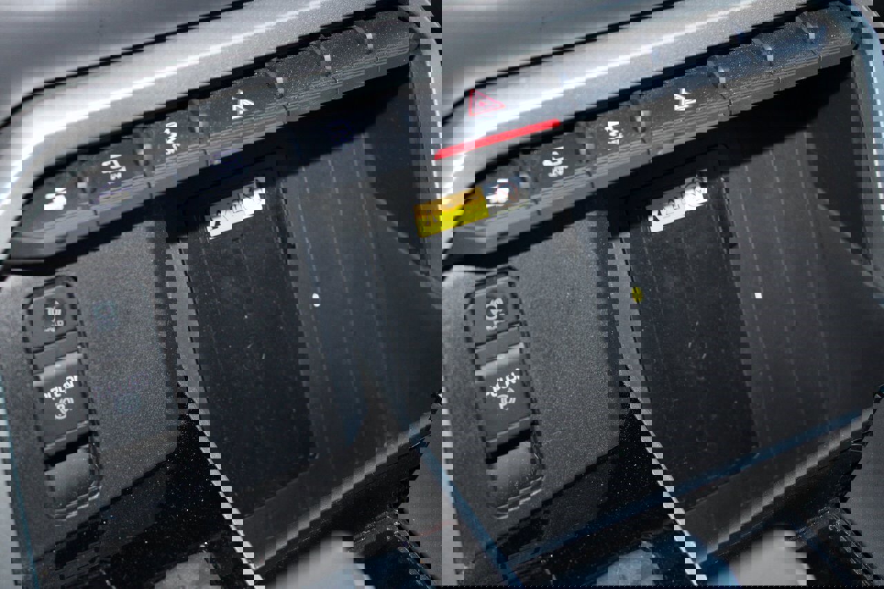 Used 2024 Toyota Sequoia Platinum image 27