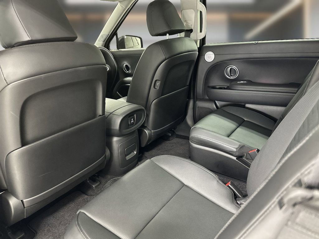 Certified 2026 Hyundai Palisade Limited FWD image 14