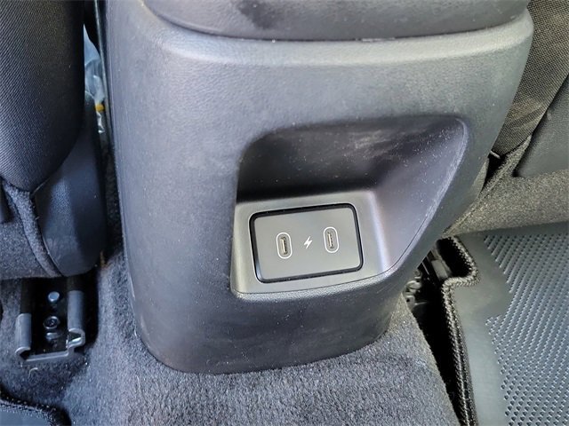 Certified 2025 Hyundai Elantra SE image 17