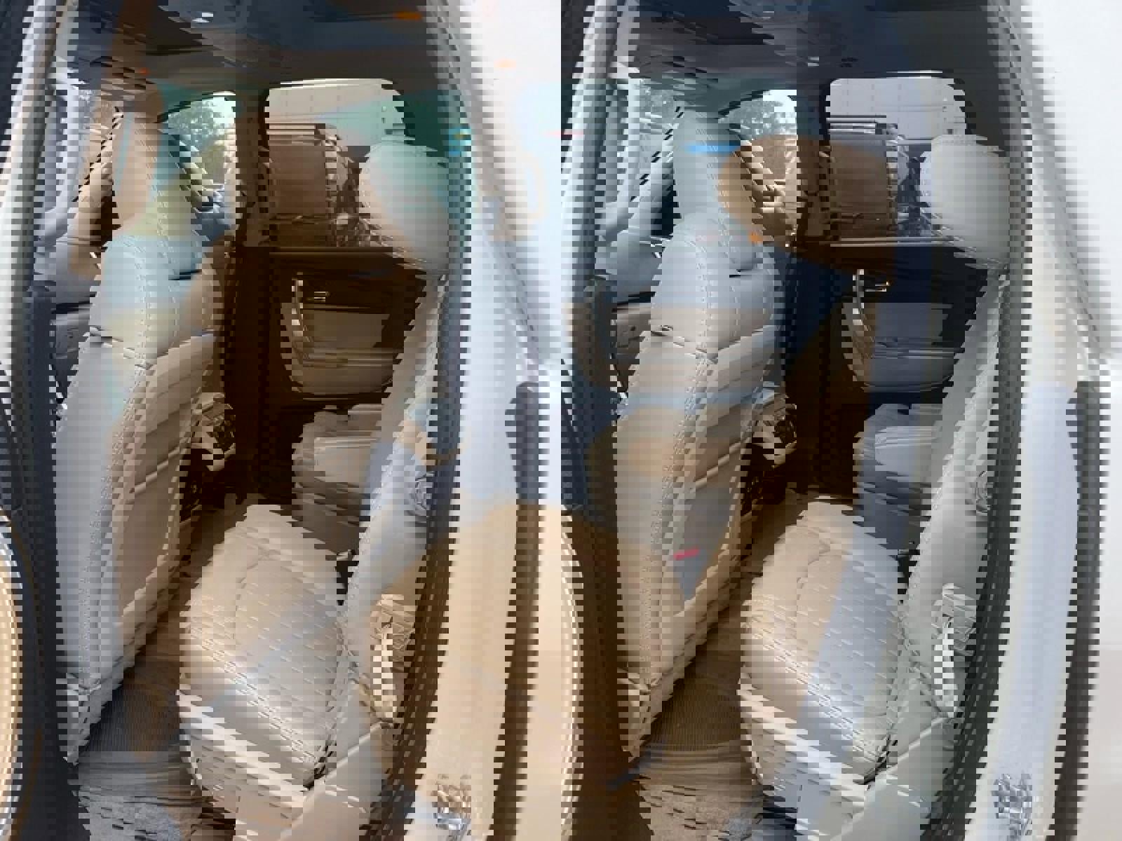 Used 2011 GMC Acadia SLT image 27