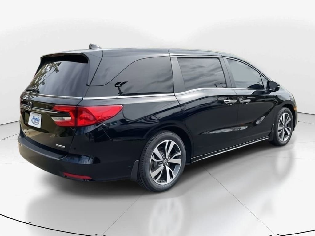 Used 2024 Honda Odyssey Touring image 9