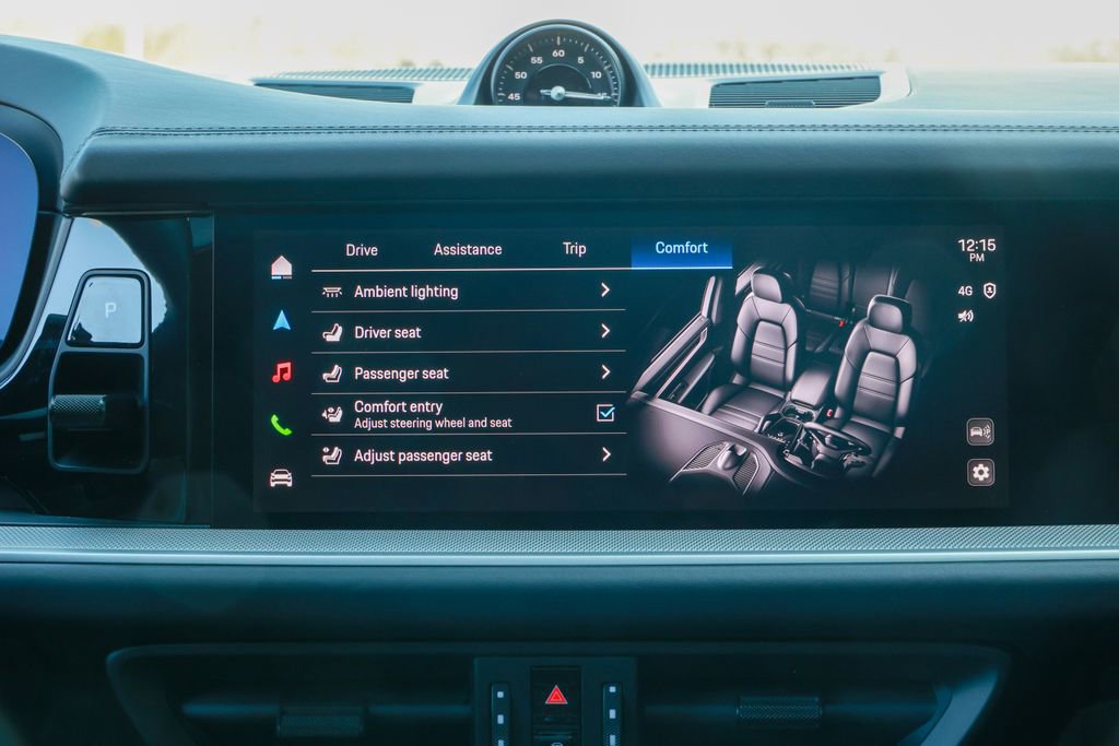 Certified 2025 Porsche Cayenne E-Hybrid Coupe image 41