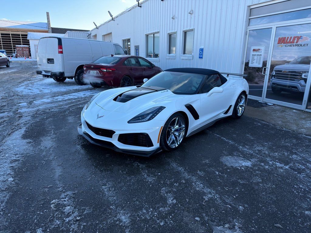 Used 2019 Chevrolet Corvette ZR1 w/ Chrome Badge Package image 81