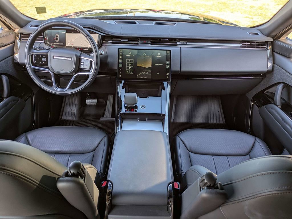 Used 2024 Land Rover Range Rover Sport SE AWD/4WD image 16