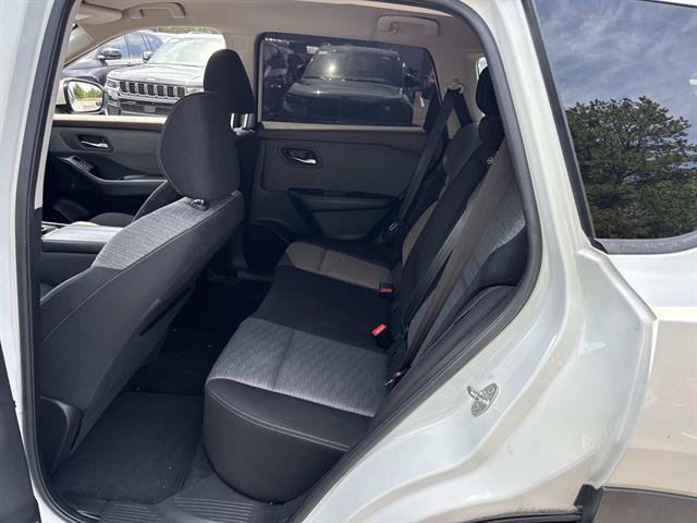 Used 2021 Nissan Rogue SV AWD/4WD image 9