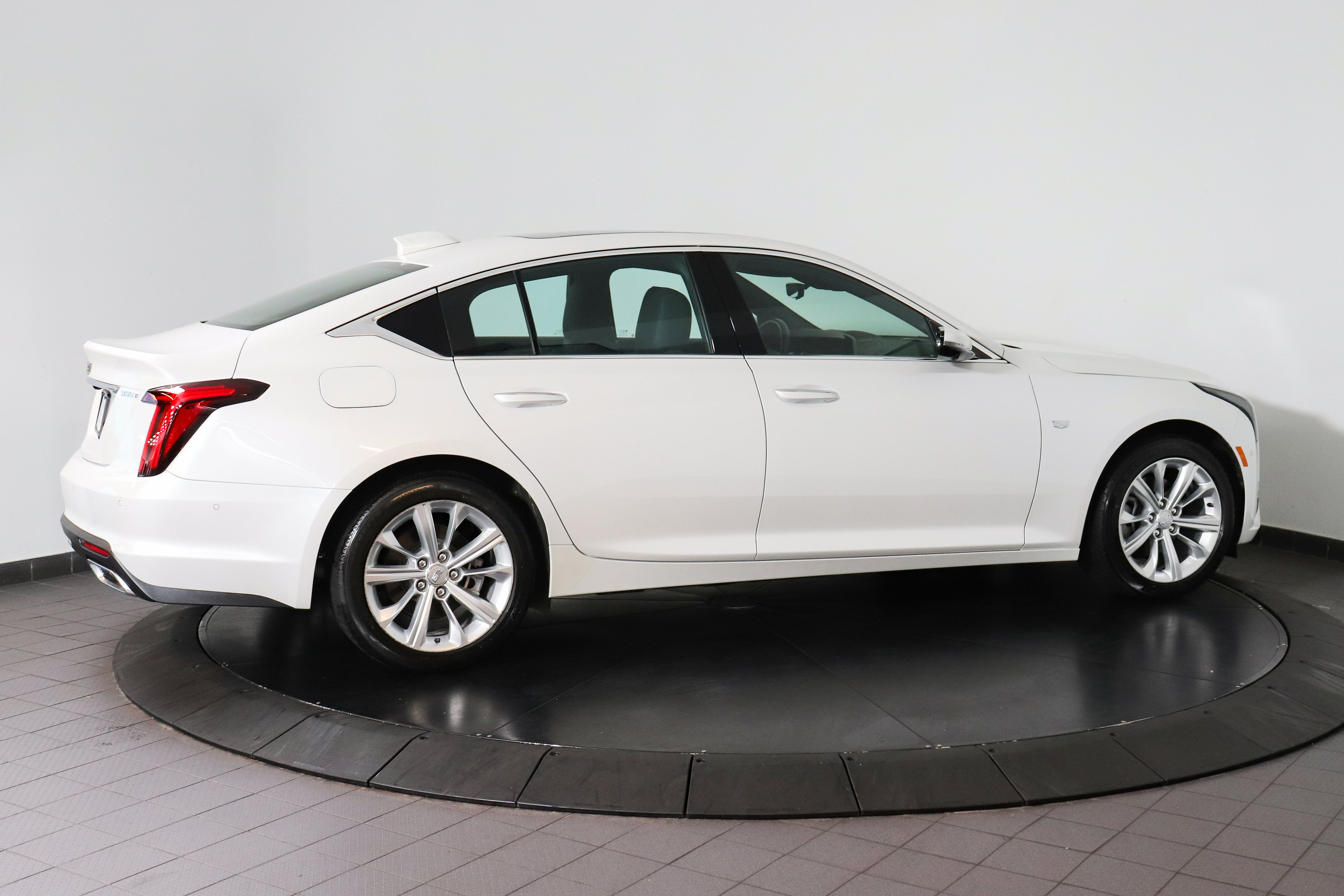 Used 2025 Cadillac CT5 Premium Luxury w/ Technology Package AWD/4WD image 7