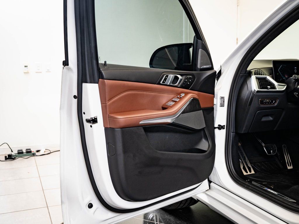 Used 2023 BMW X7 M60i w/ Executive Package AWD/4WD image 26