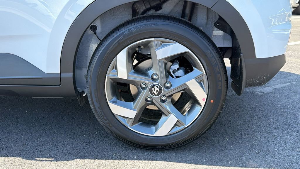 New 2026 Hyundai Venue SEL FWD image 20
