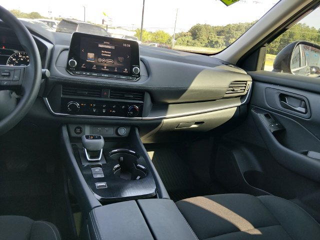 Certified 2026 Nissan Rogue S FWD image 11