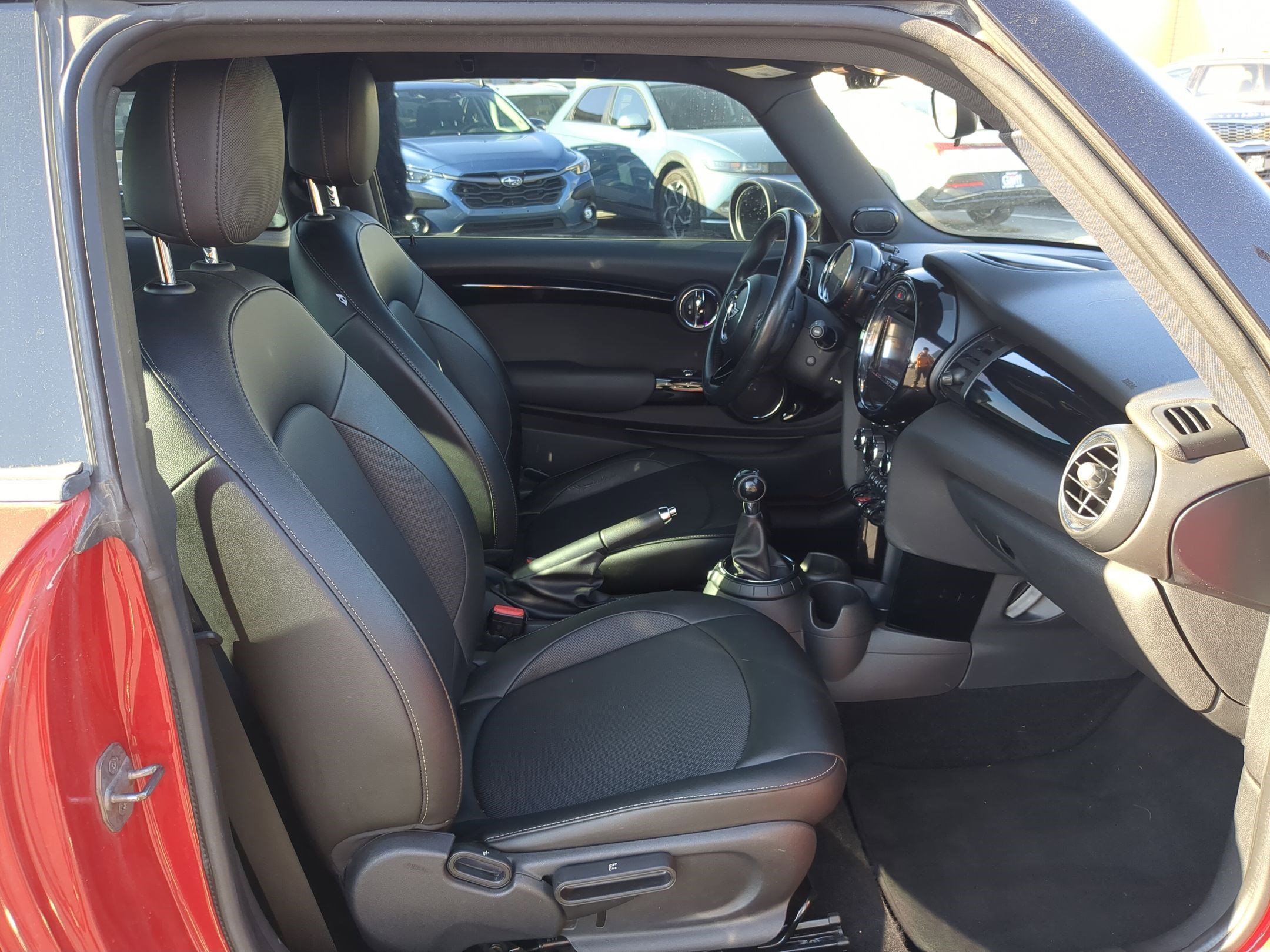 Used 2015 MINI Cooper 2-Door Hardtop image 31