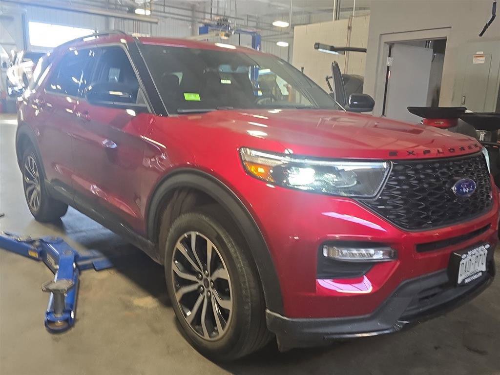 Used 2023 Ford Explorer ST image 4