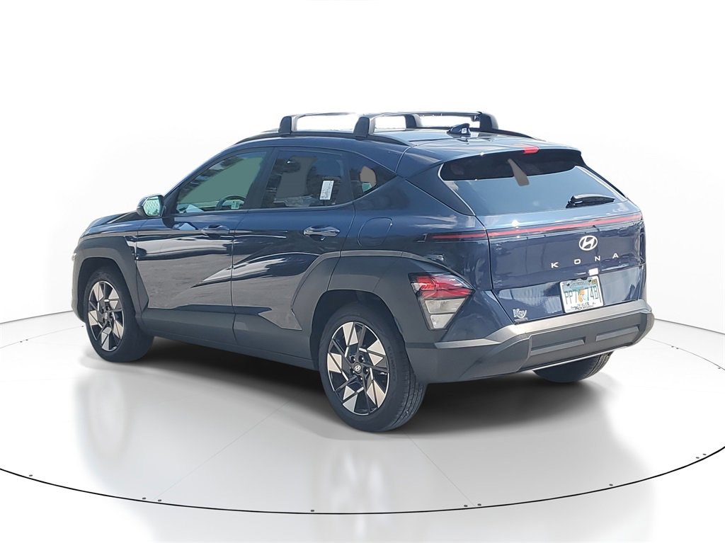 Used 2025 Hyundai Kona SEL image 3