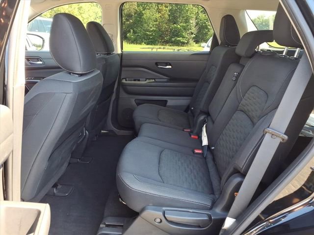 Used 2022 Nissan Pathfinder SV image 20