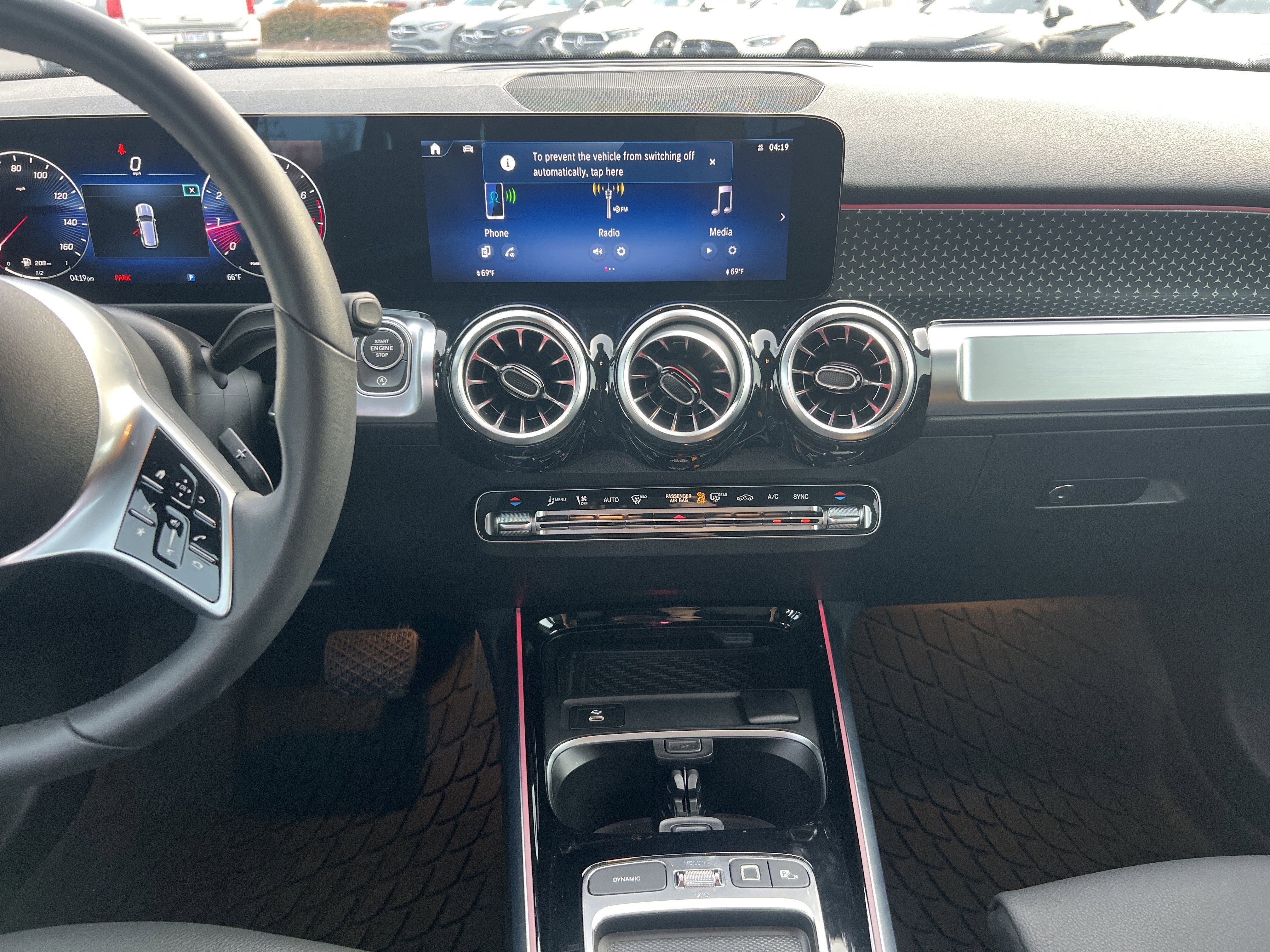 Certified 2025 Mercedes-Benz GLB 250 image 31