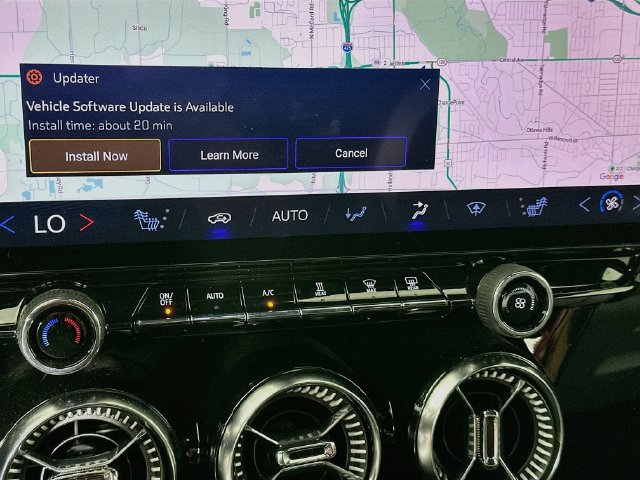 Used 2024 Chevrolet Blazer EV LT AWD/4WD image 22