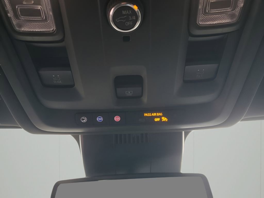 Used 2023 Chevrolet Suburban RST image 42