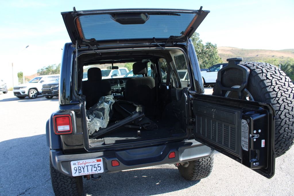 Used 2022 Jeep Wrangler Unlimited Sport AWD/4WD image 11