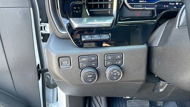 Used 2024 Chevrolet Silverado 3500 LTZ w/ LTZ Premium Package AWD/4WD image 27