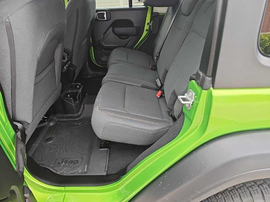 Used 2026 Jeep Wrangler Unlimited Sport AWD/4WD image 16