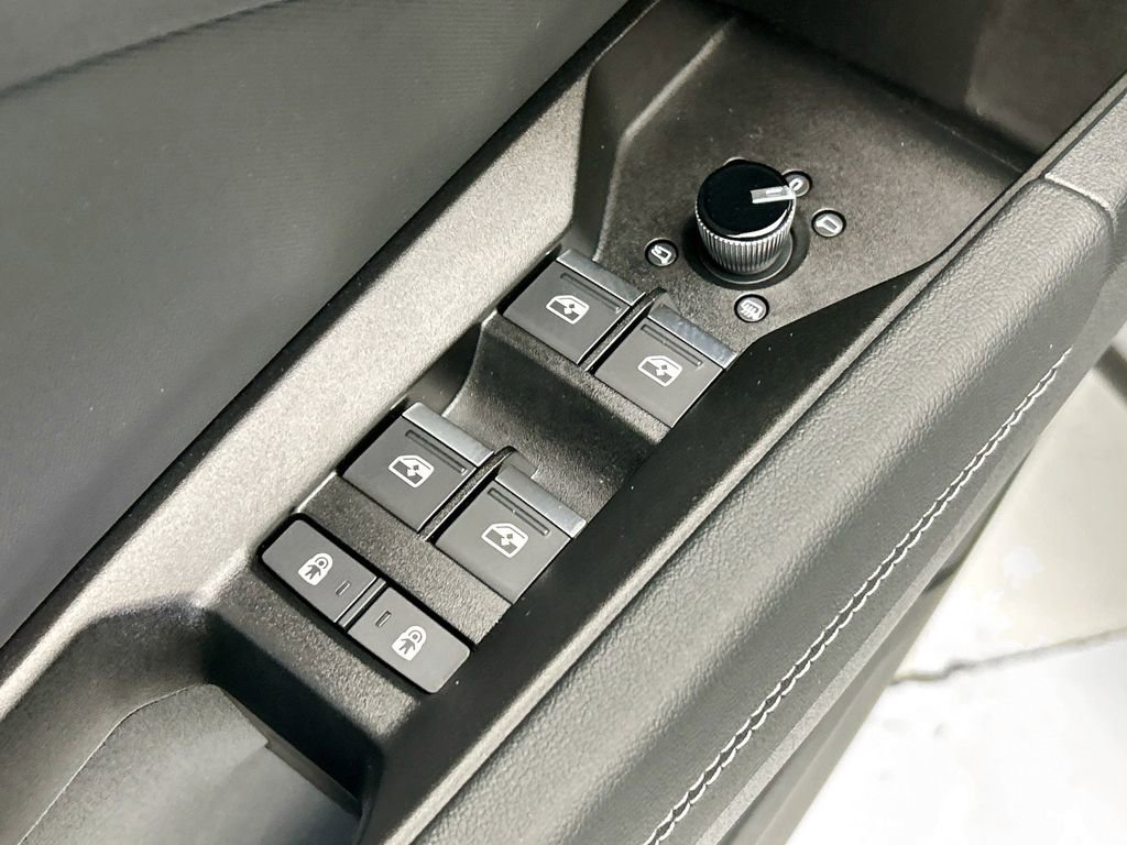 Used 2024 Audi Q4 e-tron Premium AWD/4WD image 21