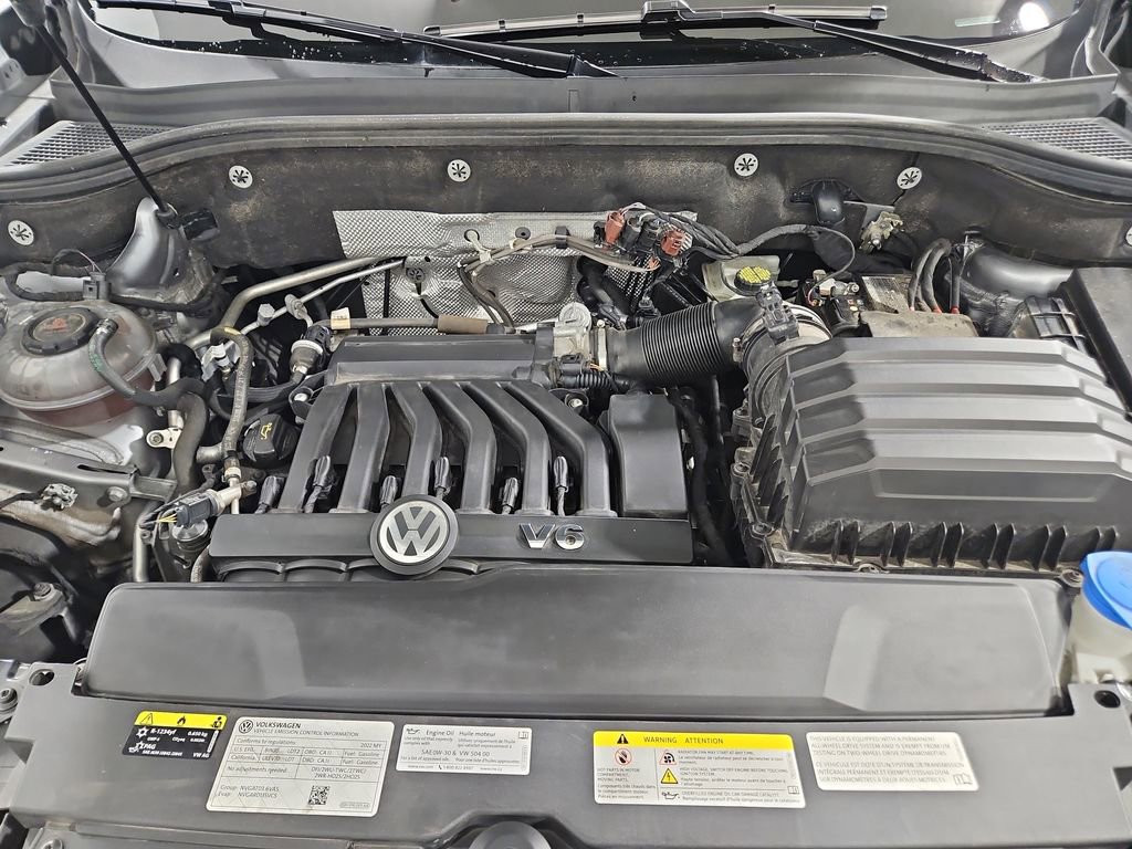 Used 2022 Volkswagen Atlas SEL R-Line AWD/4WD image 22