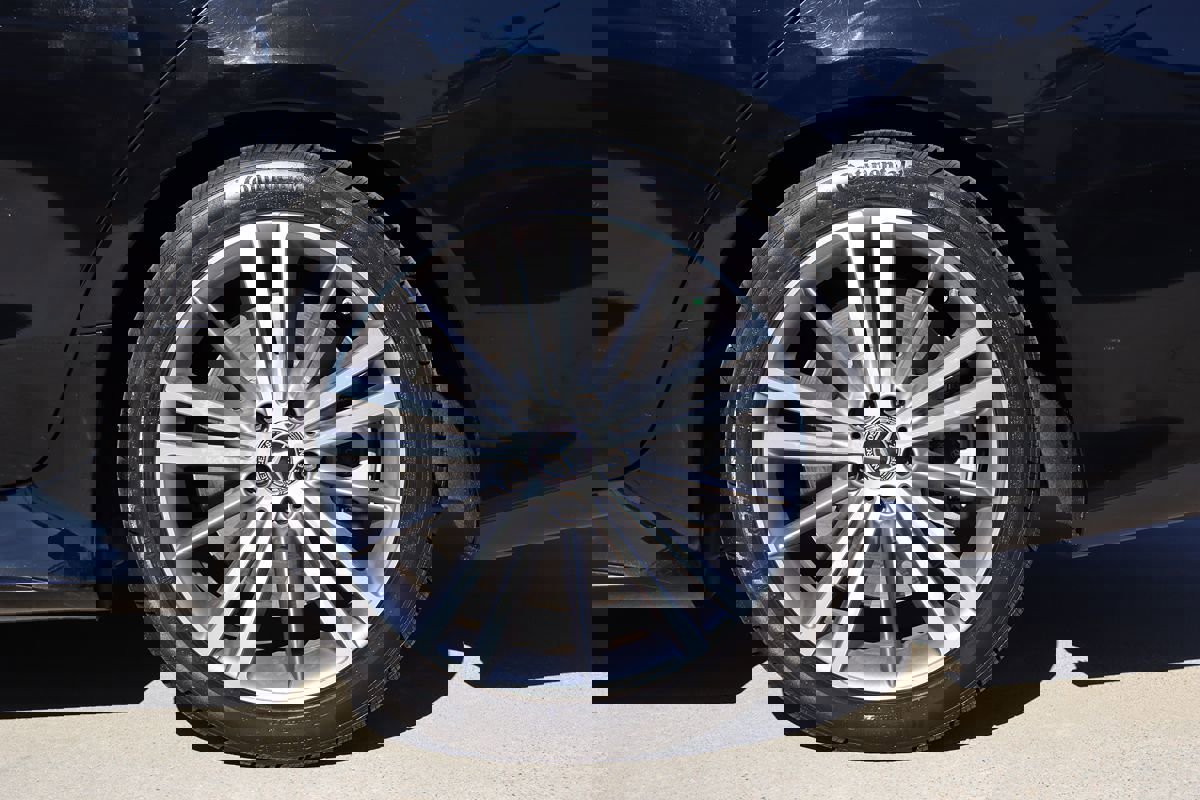 Used 2020 Mercedes-Benz CLS 450 w/ Premium Package image 46