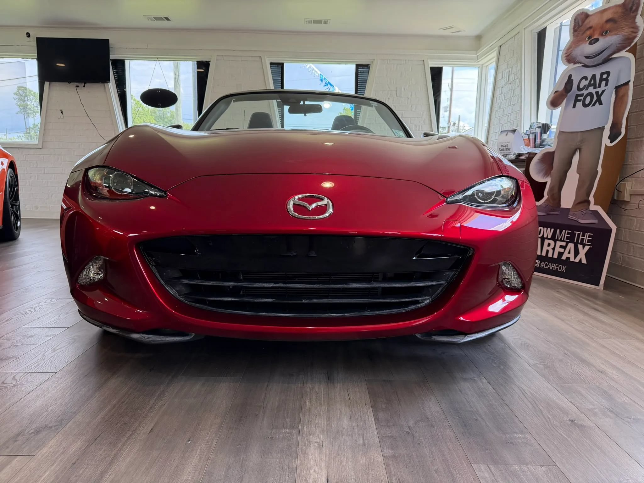 Used 2022 MAZDA MX-5 Miata Sport RWD image 6