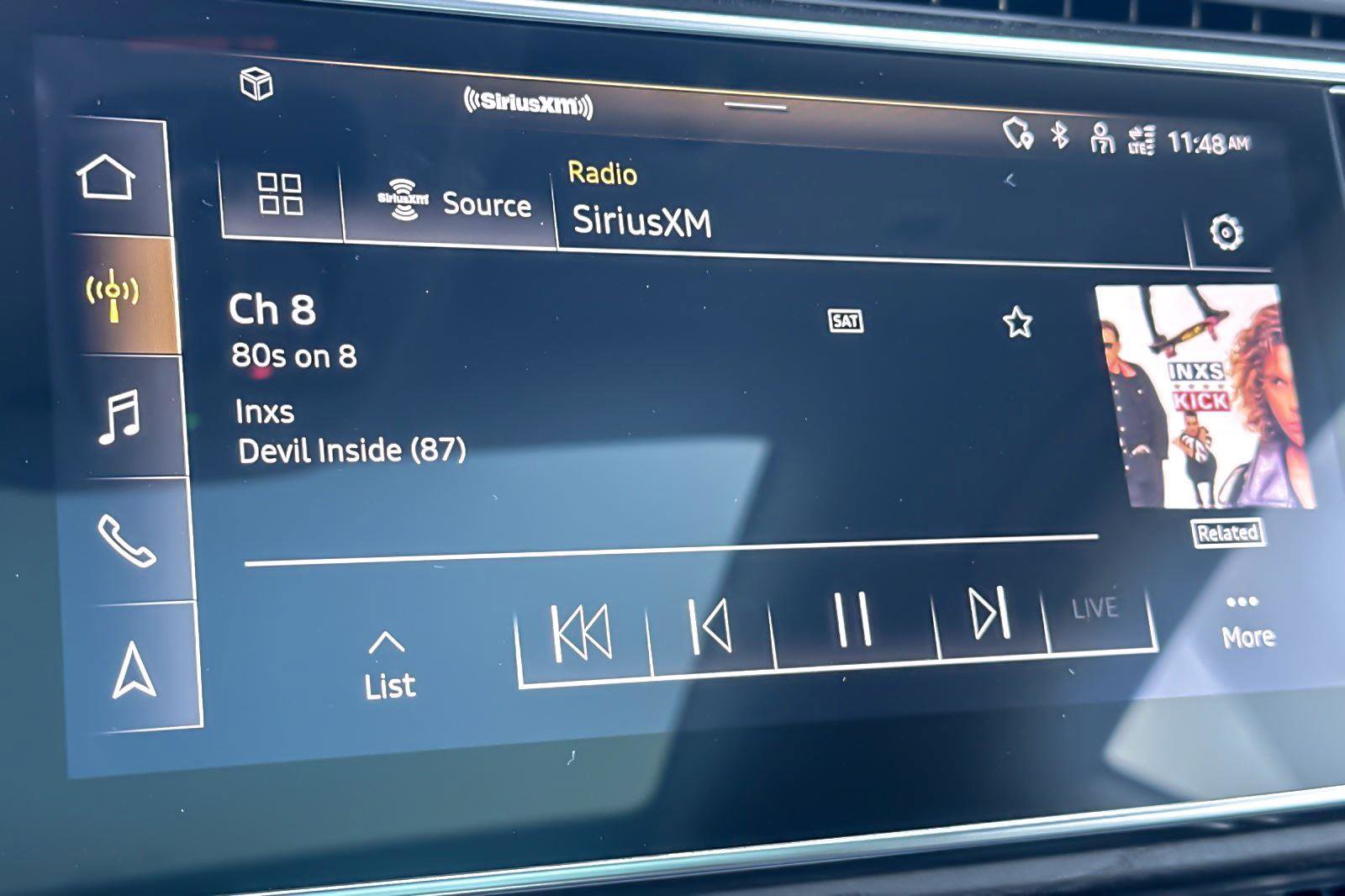 Used 2023 Audi Q8 Premium image 29