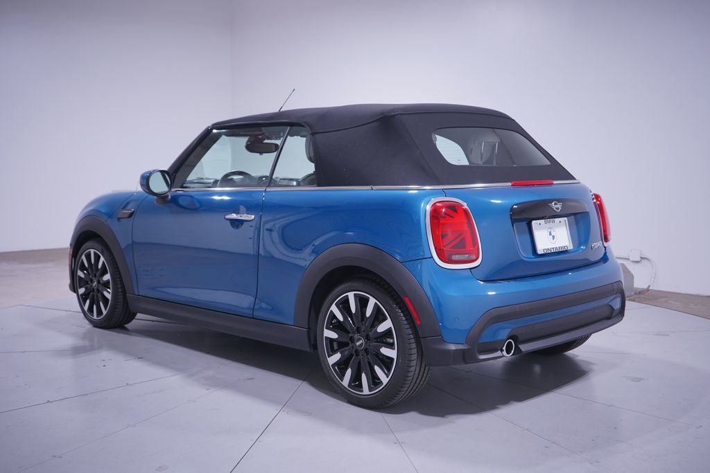 Used 2022 MINI Cooper Convertible w/ Driver Assistance Package FWD image 3