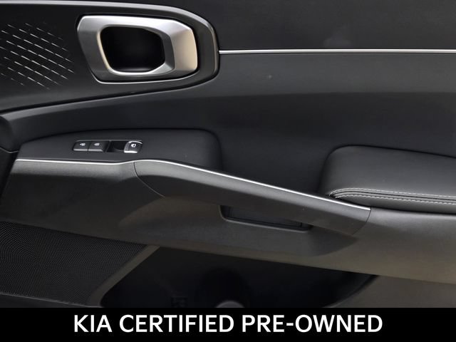 Certified 2026 Kia Sorento LX FWD image 8
