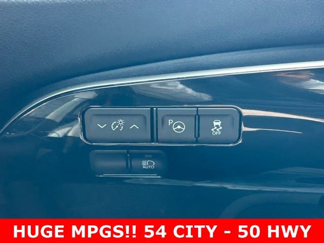 Used 2019 Toyota Prius XLE image 19