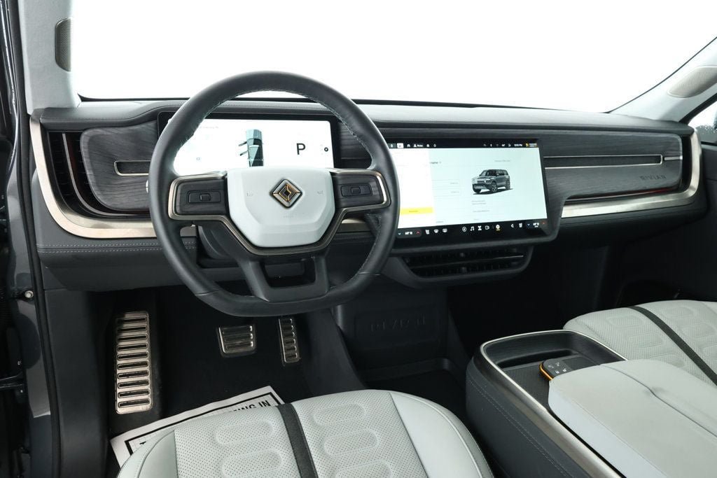 Used 2024 Rivian R1S Adventure AWD/4WD image 11