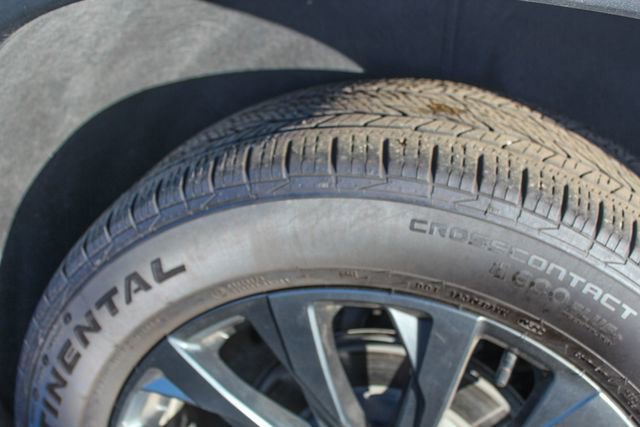 Used 2022 Chevrolet Traverse RS image 12