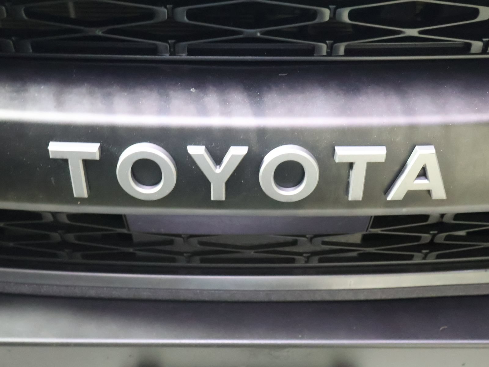 Used 2020 Toyota 4Runner SR5 Premium w/ Moonroof Package AWD/4WD image 20