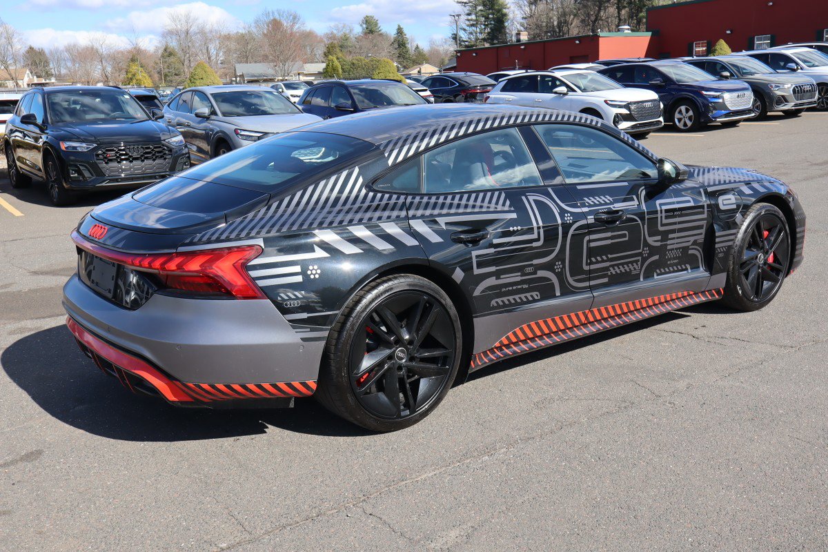 Used 2023 Audi RS e-tron GT image 5