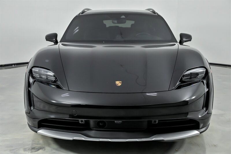 Used 2022 Porsche Taycan 4 Cross Turismo w/ Premium Package AWD/4WD image 5