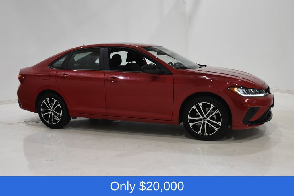 Used 2025 Volkswagen Jetta Sport image 4