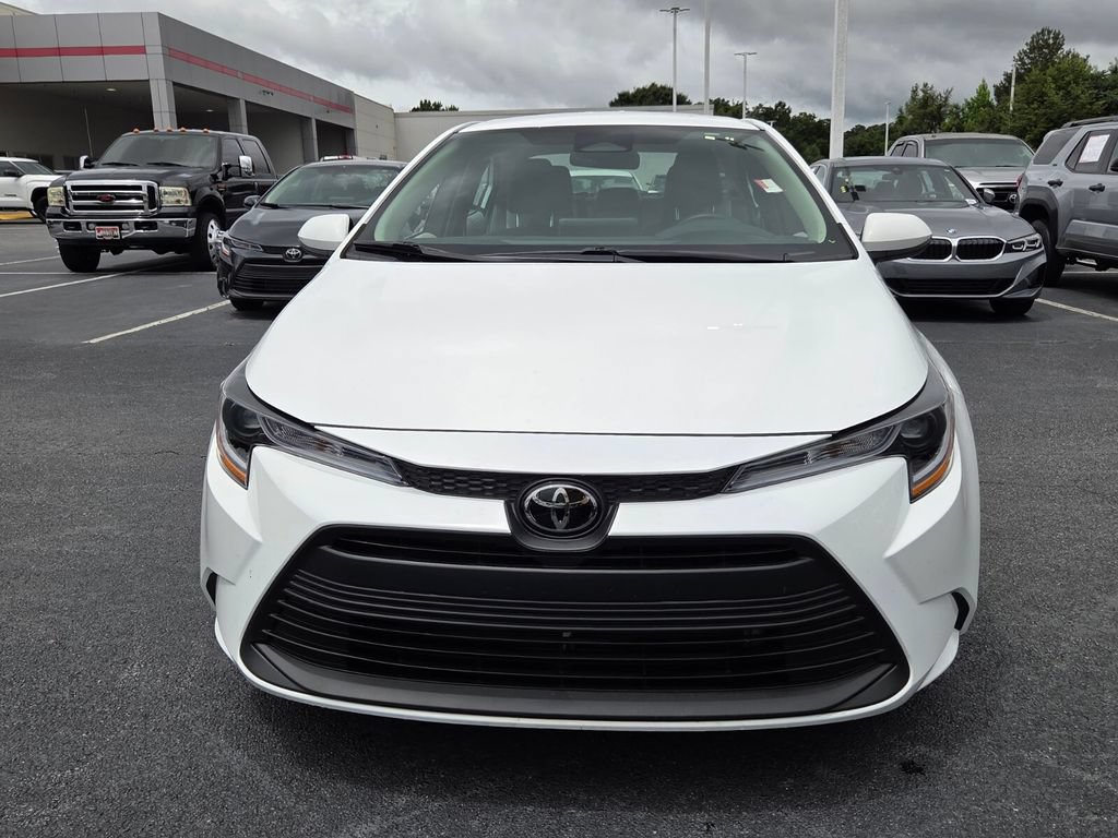 Certified 2025 Toyota Corolla LE FWD image 2
