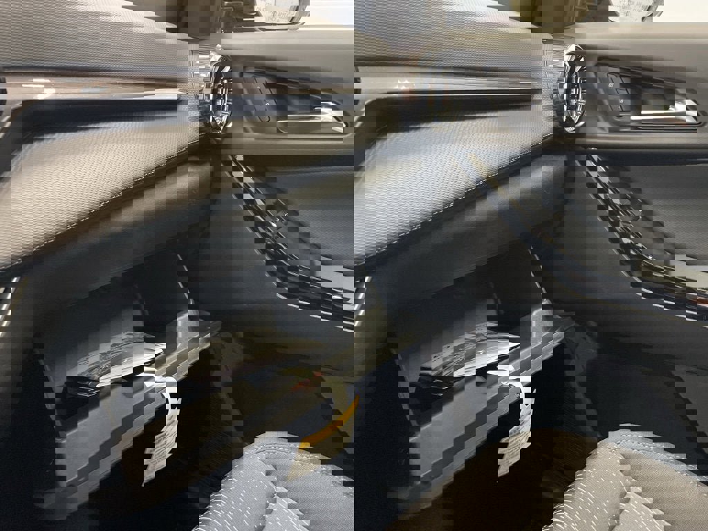 New 2026 Chevrolet Equinox LT w/ Safety and Technology Package image 18