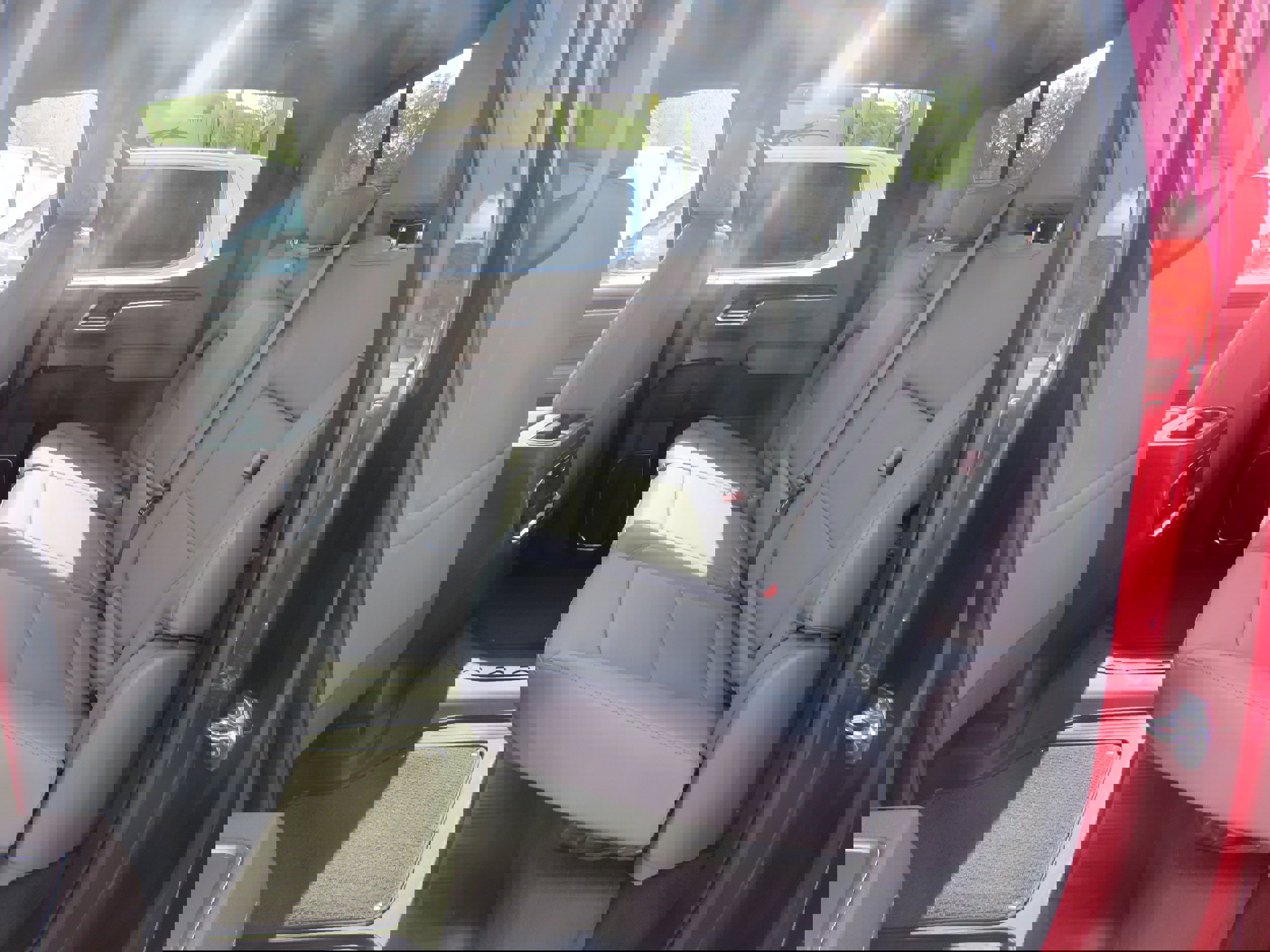 New 2026 GMC Sierra 1500 SLT w/ SLT Premium Plus Package image 6