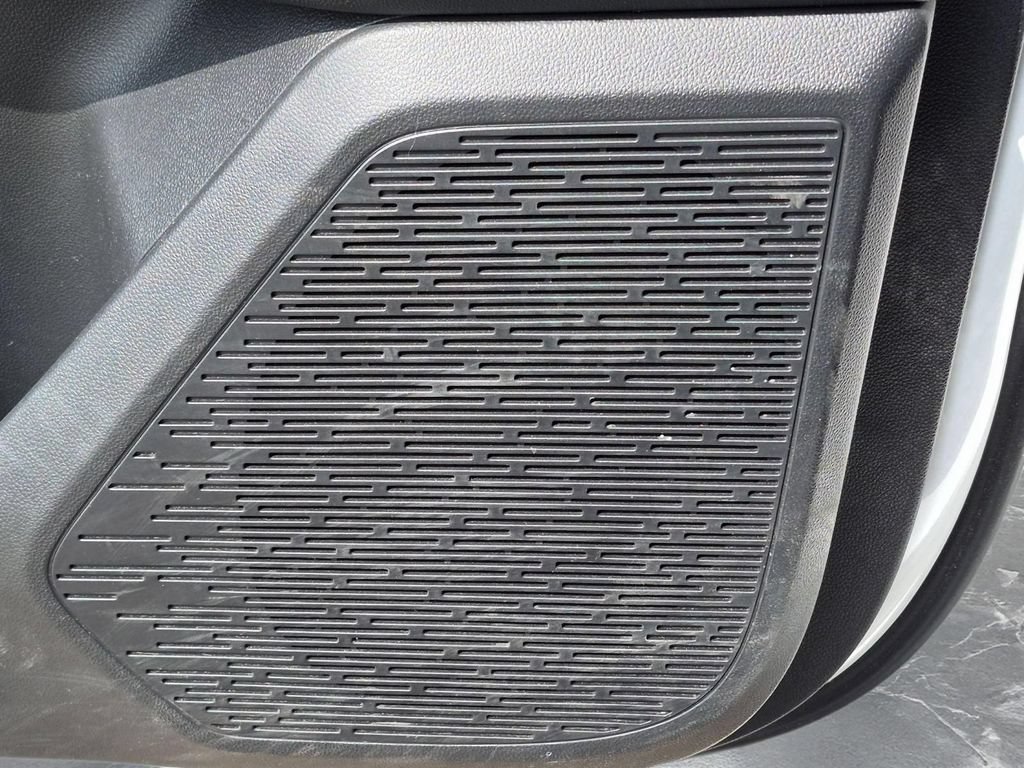 Used 2025 Chevrolet Equinox LT FWD image 15