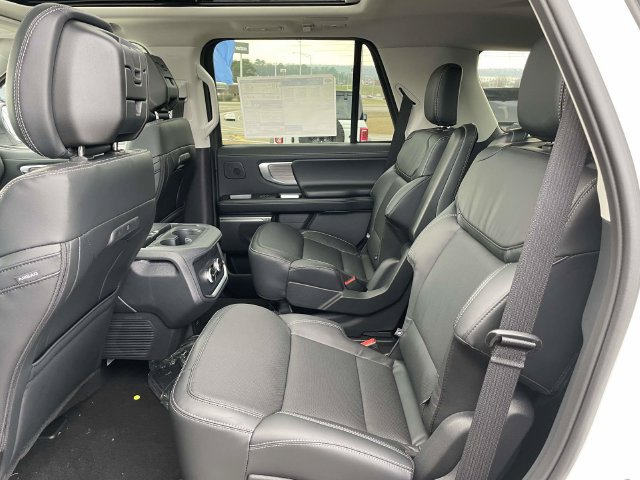 New 2026 Ford Expedition Platinum w/ Driver's Package AWD/4WD image 10