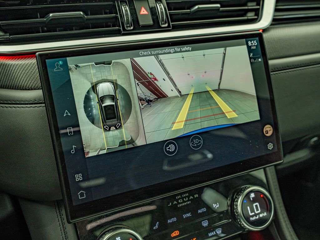 Used 2022 Jaguar F-PACE SVR image 27